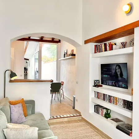 Sardinian House With Spacious Garden And Veranda Solanas (Oristano)